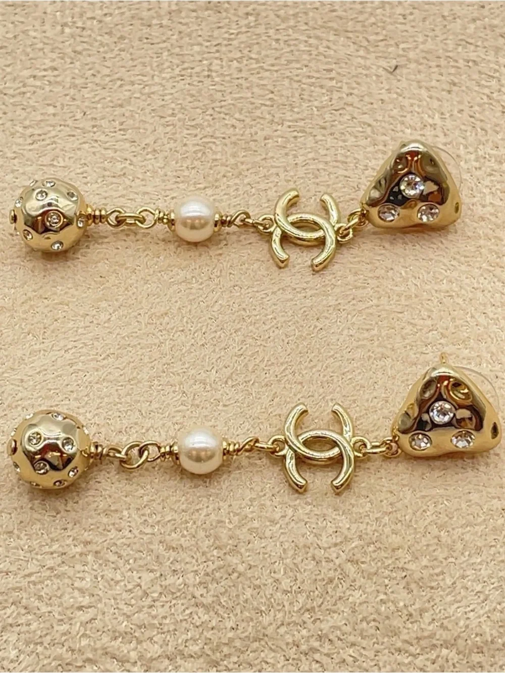 CHANEL Gold-Tone Pearl and Crystal Drop CC Earrings